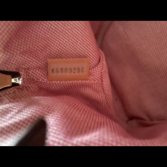 Authentic Dooney and Bourke bag - Picture 2 of 7